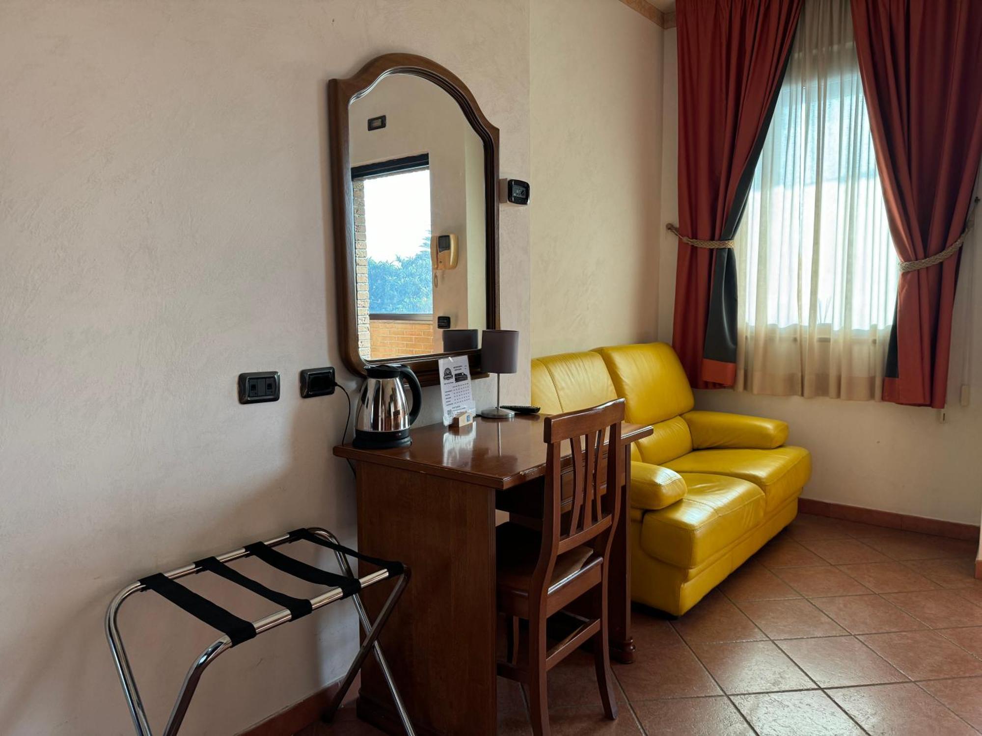 Euro House Inn Airport Fiumicino Exterior foto