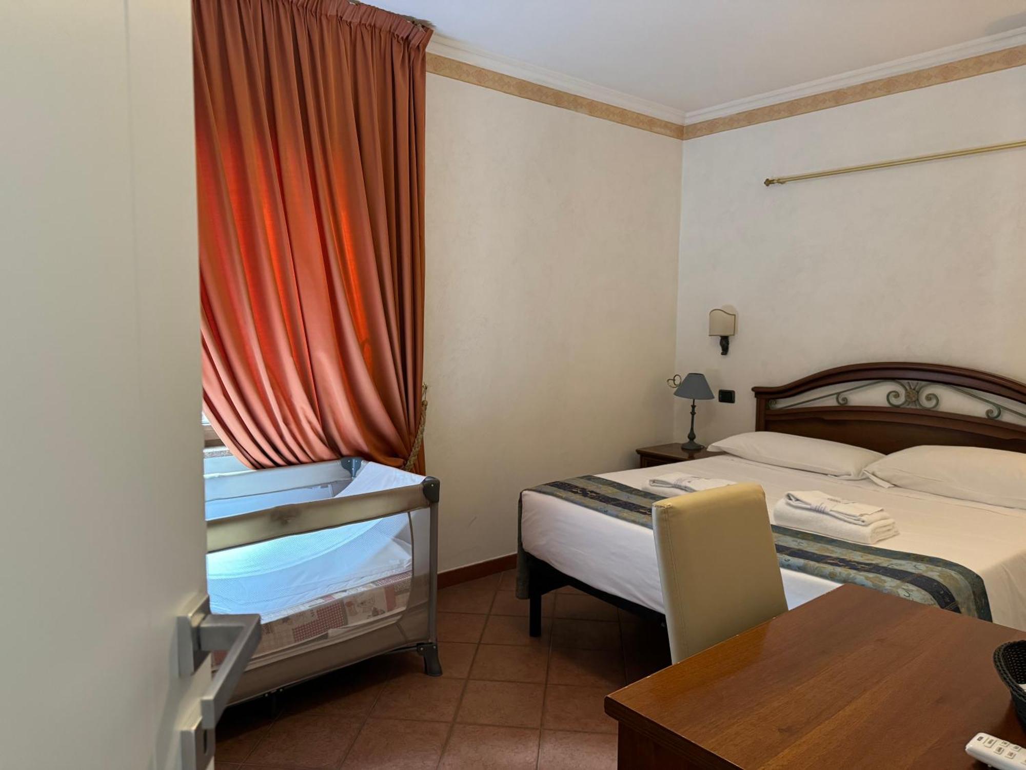 Euro House Inn Airport Fiumicino Exterior foto