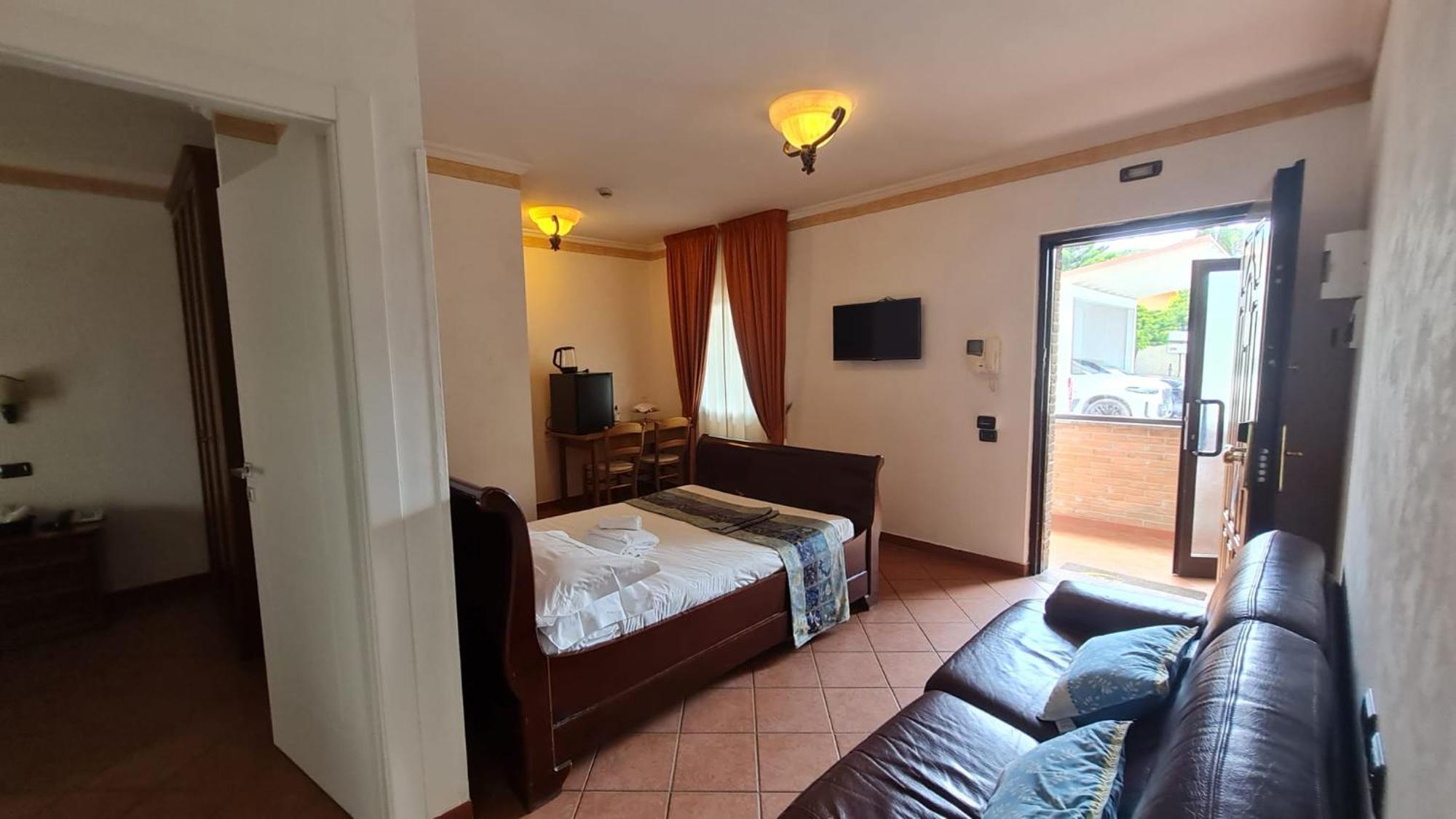 Euro House Inn Airport Fiumicino Exterior foto
